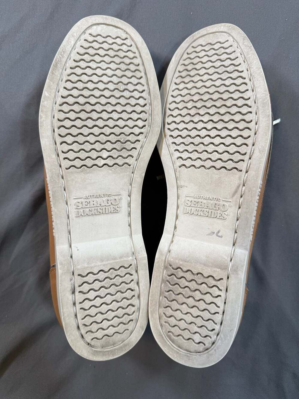 Sebago Docksides Women's 2-Eye Tan Leather Boat Shoes - Picture 5 of 6